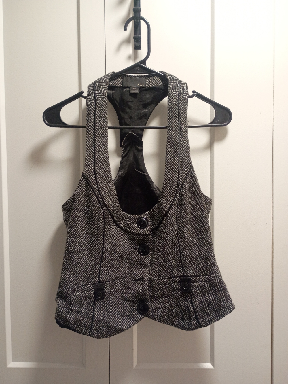 Forever 21 Gray Herringbone Scoop-Back Button Vest